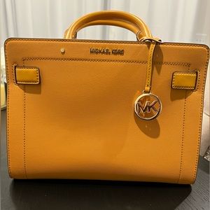 Michael Kors Rayne Medium Staffiano Leather Satchel